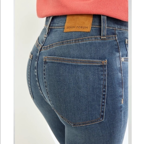 Denim Forum The Lola High Rise Skinny 28L from Aritzia - Picture 2 of 10